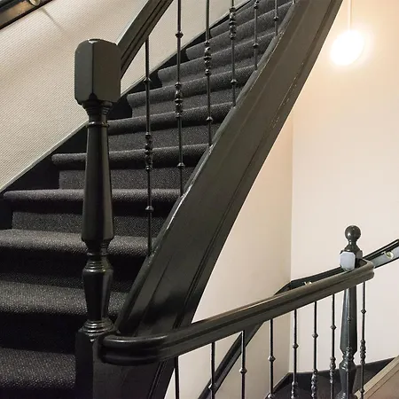 Bizstay Park Central * Haag