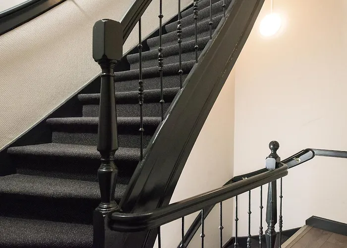 Park Central 84, 86 & 88 * The Hague