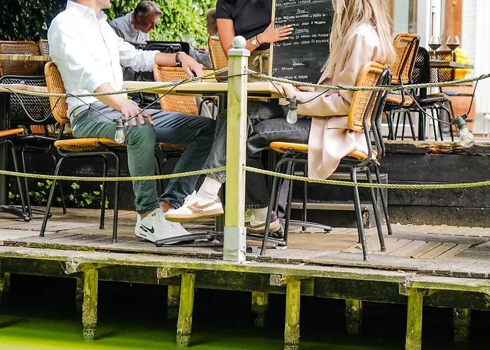 Park Central 84, 86 & 88 * The Hague