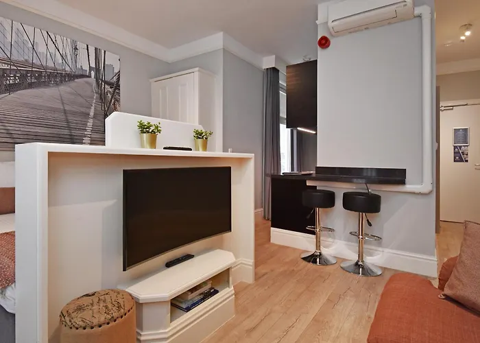 Park Central 84, 86 & 88 Apartment