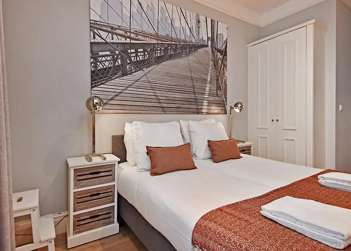 Park Central 84, 86 & 88 *