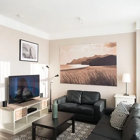 Apartment Park Central 84, 86 & 88 *