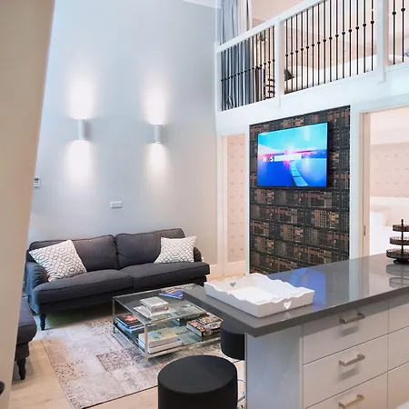 Park Central 84, 86 & 88 * The Hague