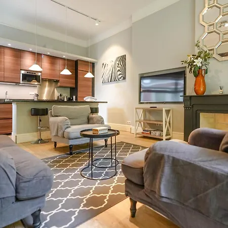 Apartment Park Central 84, 86 & 88 *