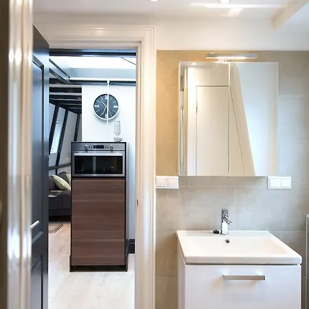 Bizstay Park Apartment Den Haag