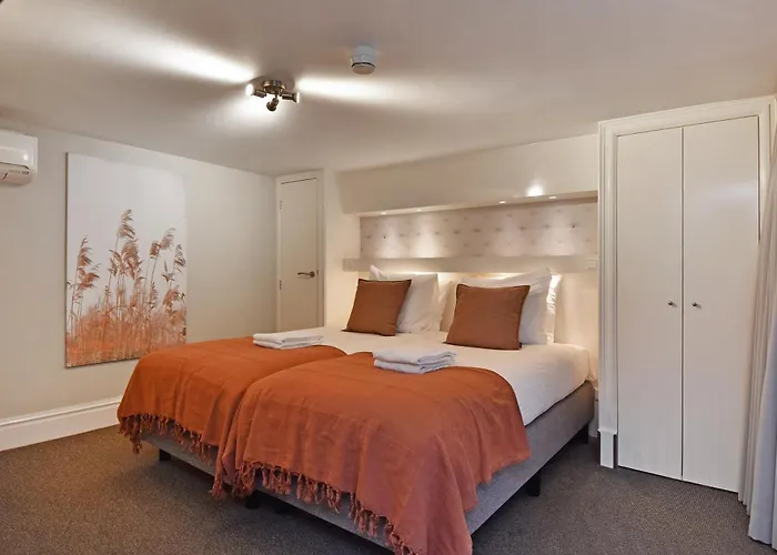 Park Central 84, 86 & 88