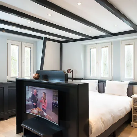 アパート Park 84, 86 & 88 *