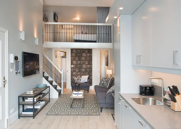 Park Central 84, 86 & 88 Daire